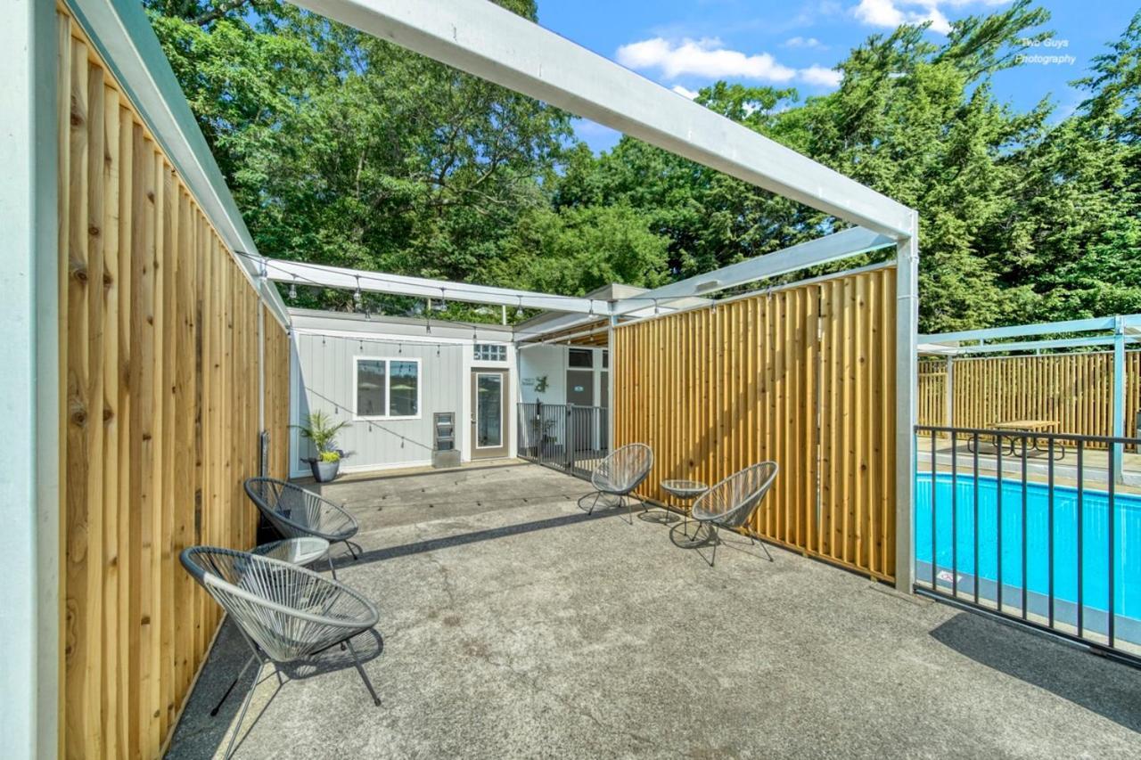 Holiday Hill Resort Saugatuck Exterior photo